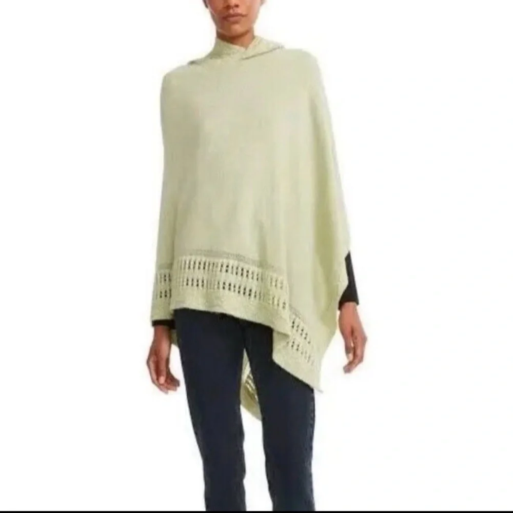 Steve Madden mint green poncho NWT